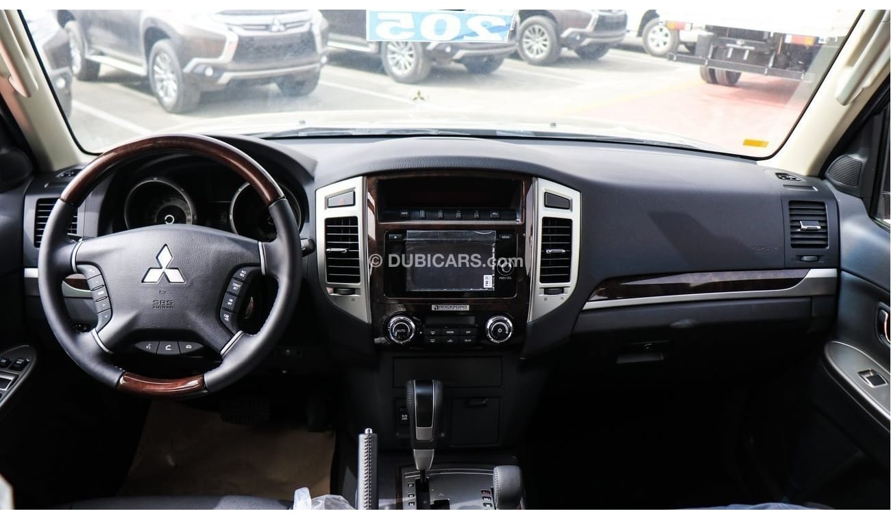 Mitsubishi Pajero 2020 3.8L | BLACK/BLACK | GCC specs Full Option | Export Price
