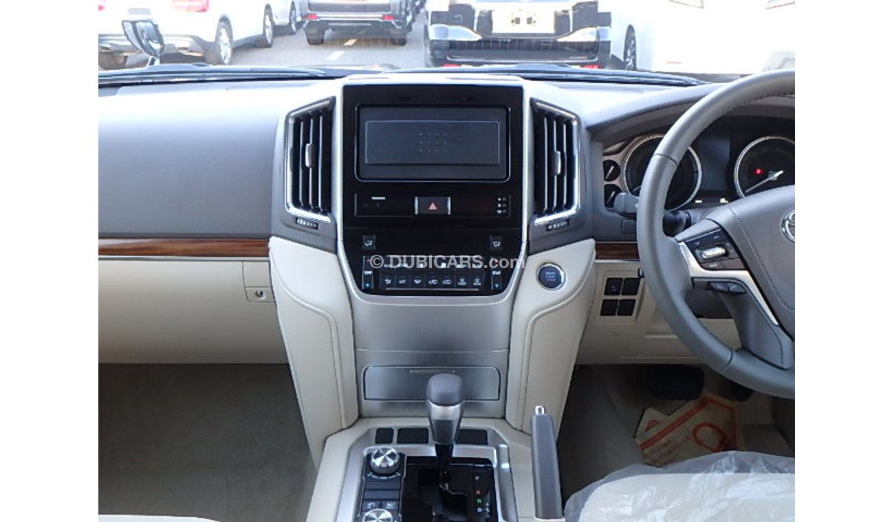 تويوتا لاند كروزر 2018