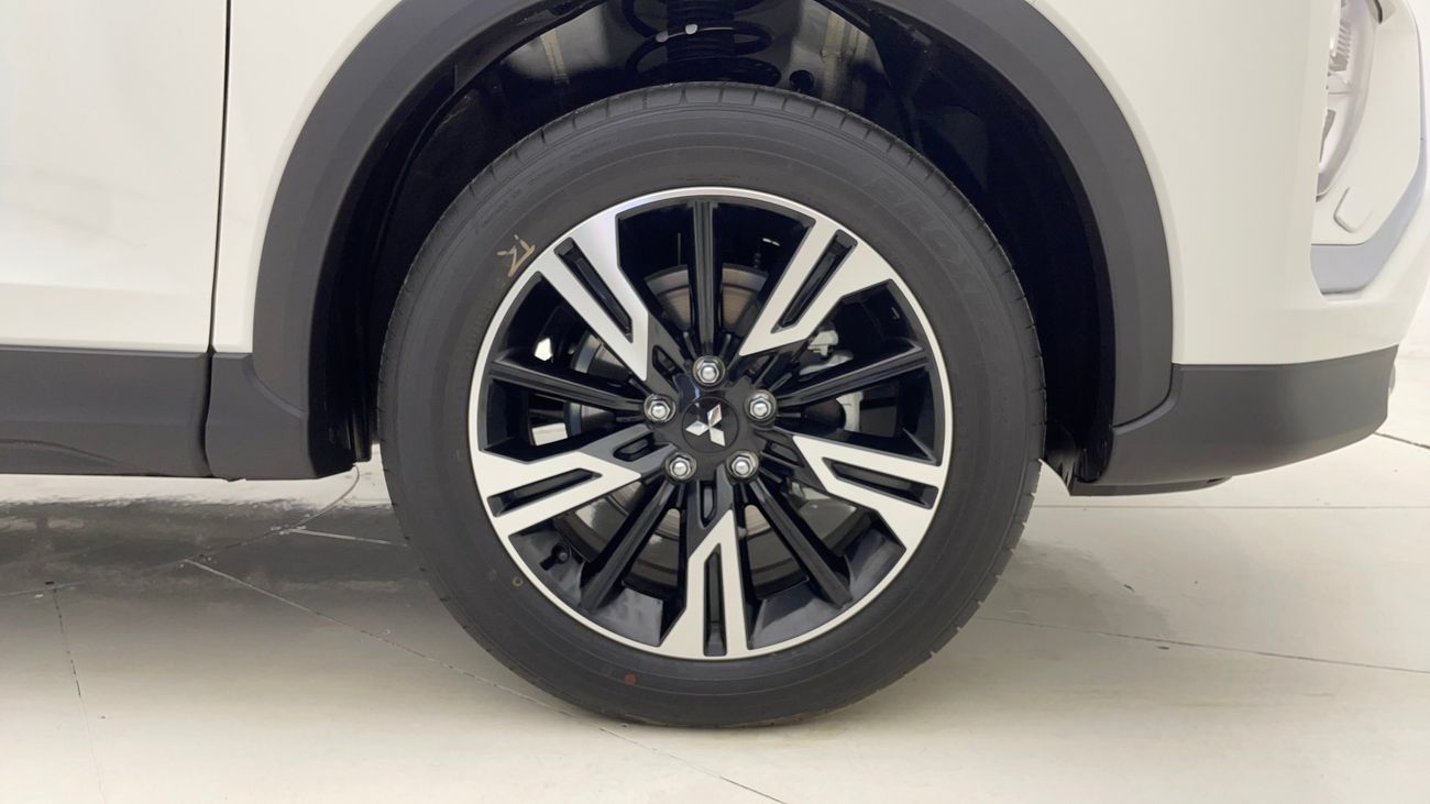 ميتسوبيشي إكلبس كروس GLS MIDLINE 1.5 | بدون دفعة مقدمة | اختبار القيادة في المنزل