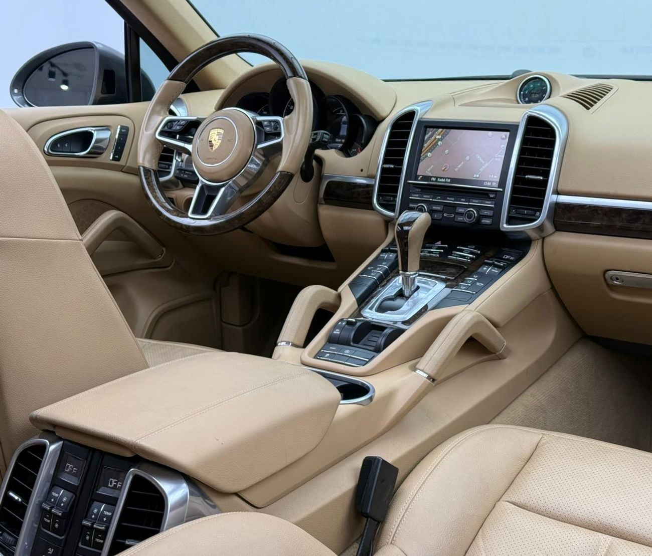 بورش كايان Std 3.6L 2016 Porsche Cayenne ,Naboodah Warranty 07/2026+Full Service History ,GCC