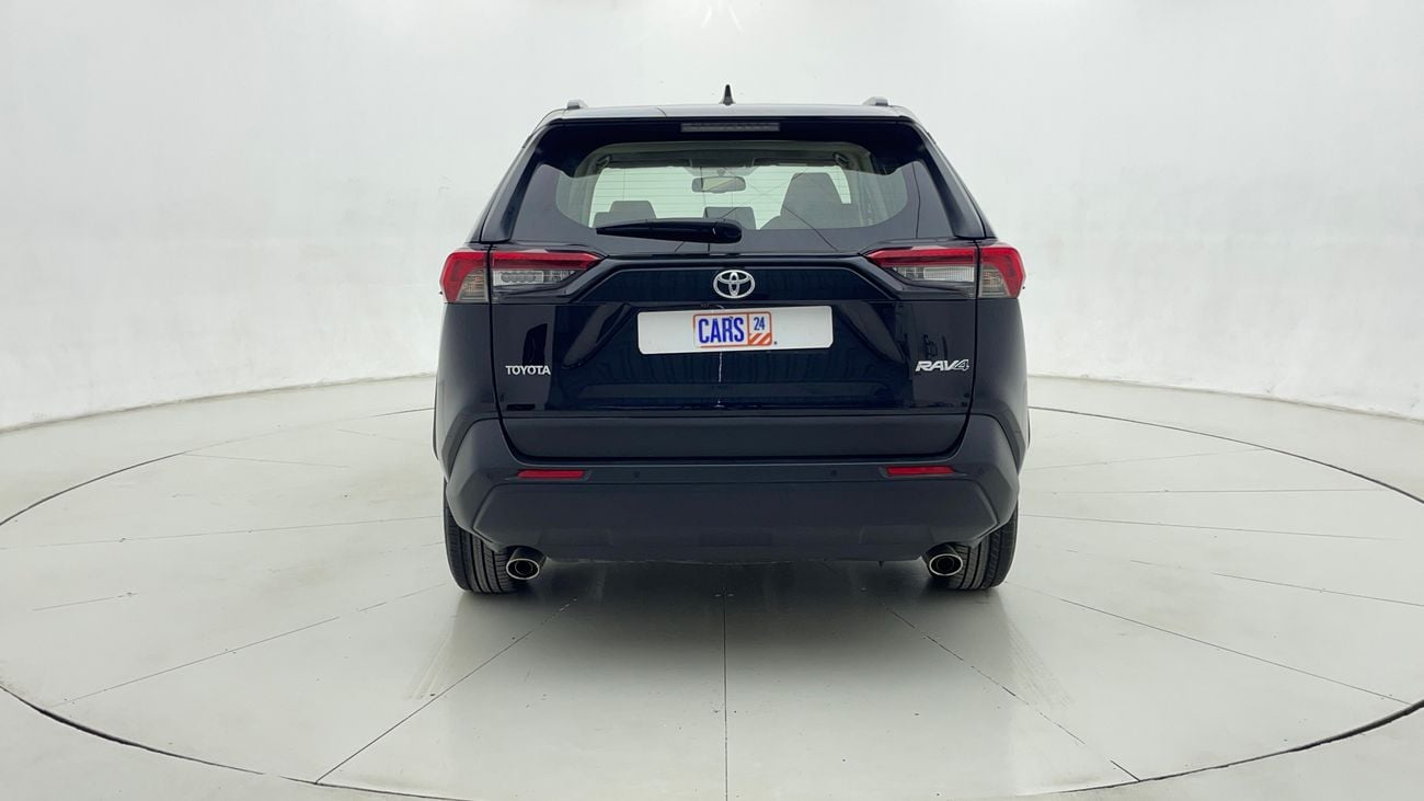 تويوتا راف ٤ VX 2.5 | بدون دفعة مقدمة | اختبار القيادة في المنزل