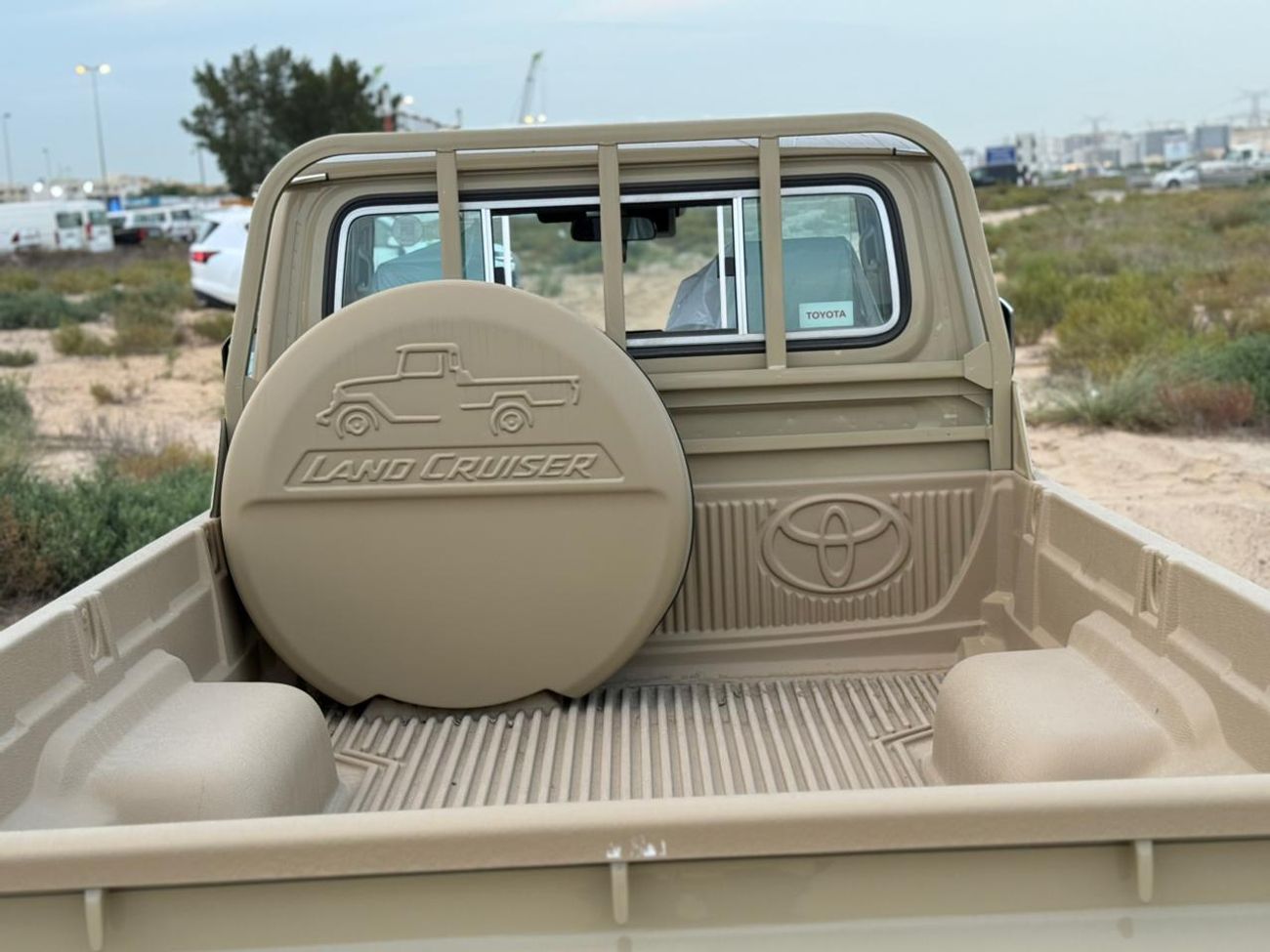 تويوتا لاند كروزر بيك آب 4.0 SINGLE CAB FULL SAUDI SPECS