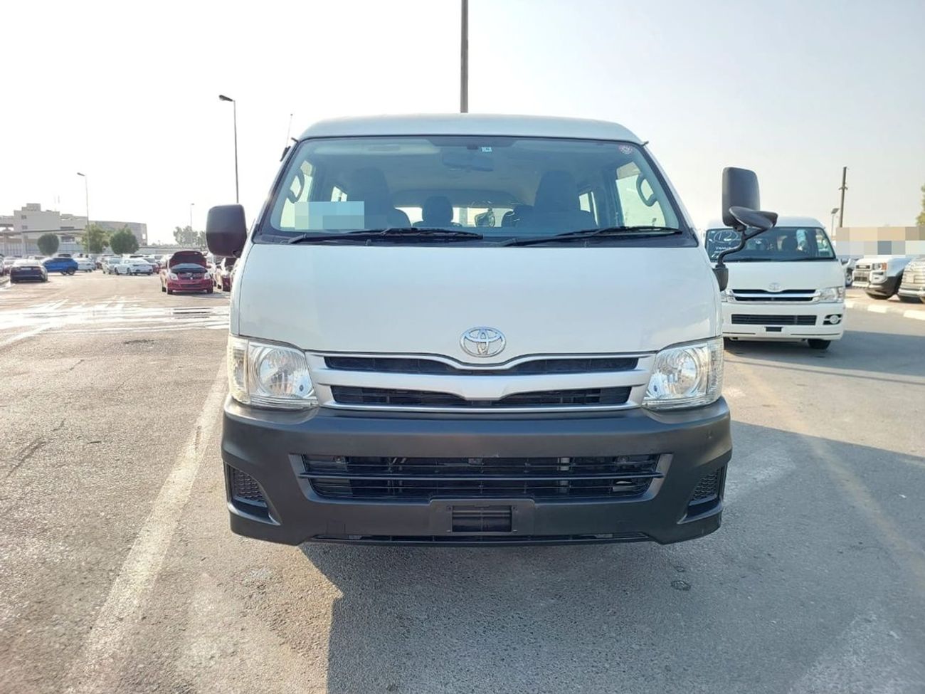 تويوتا هاياس TOYOTA HIACE WAGON VAN 2011 RHD 2.7 L PETROL AUTOMATIC (PM23267)