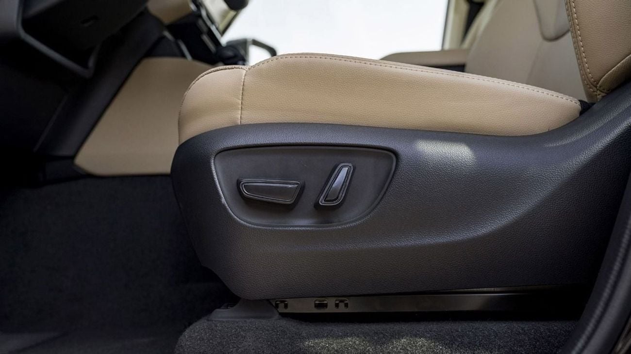 Toyota Prado Txl 2.7L petrol limited 2025