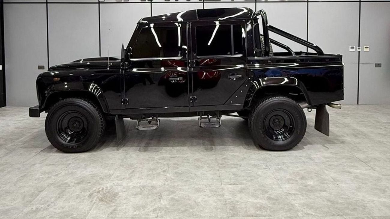 Land Rover Defender 110 Land Rover Defender 2015 GCC specs