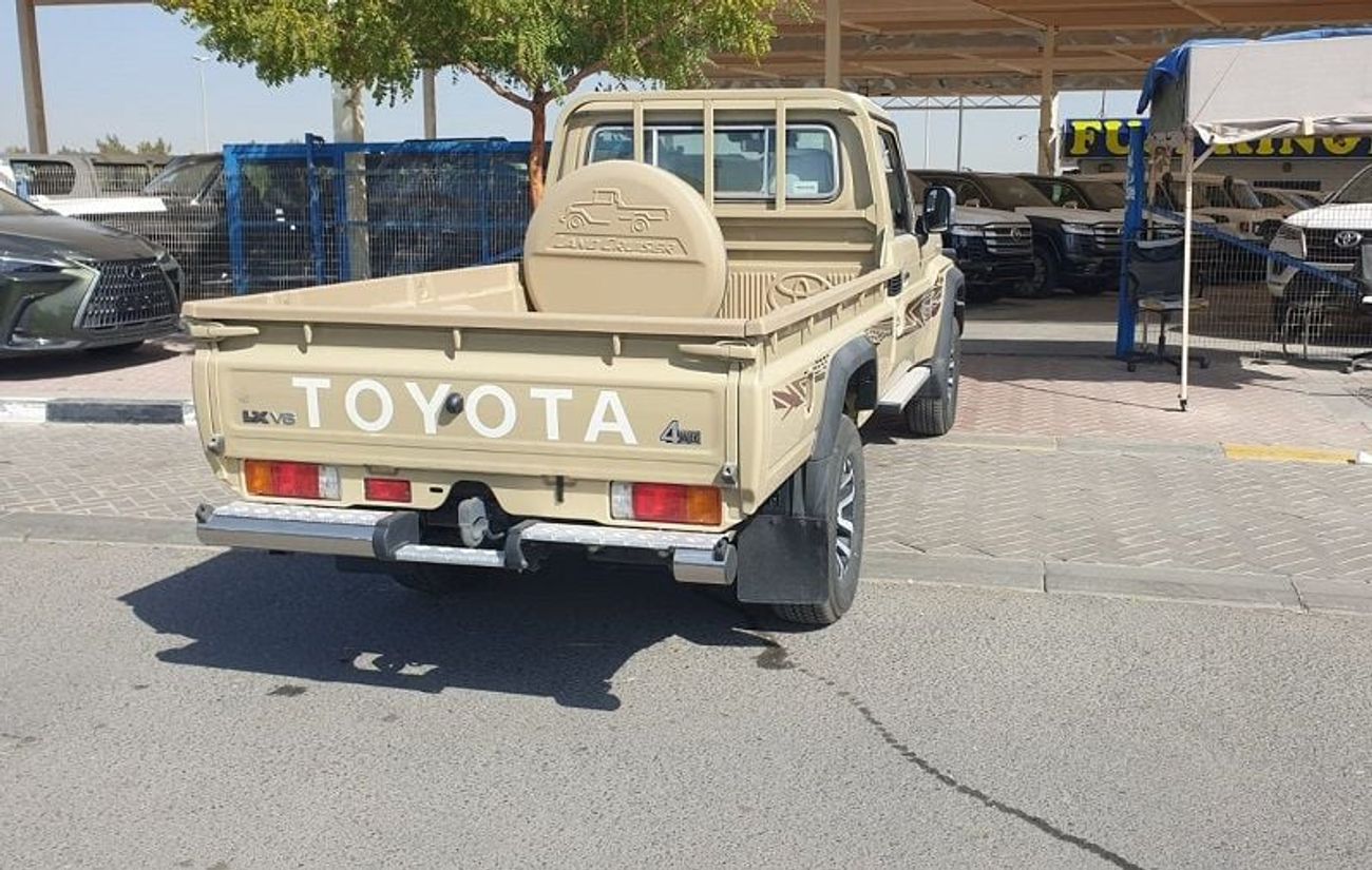 Toyota Land Cruiser Pick Up 4.0L 2D LX V6 4WD AT (PETROL)