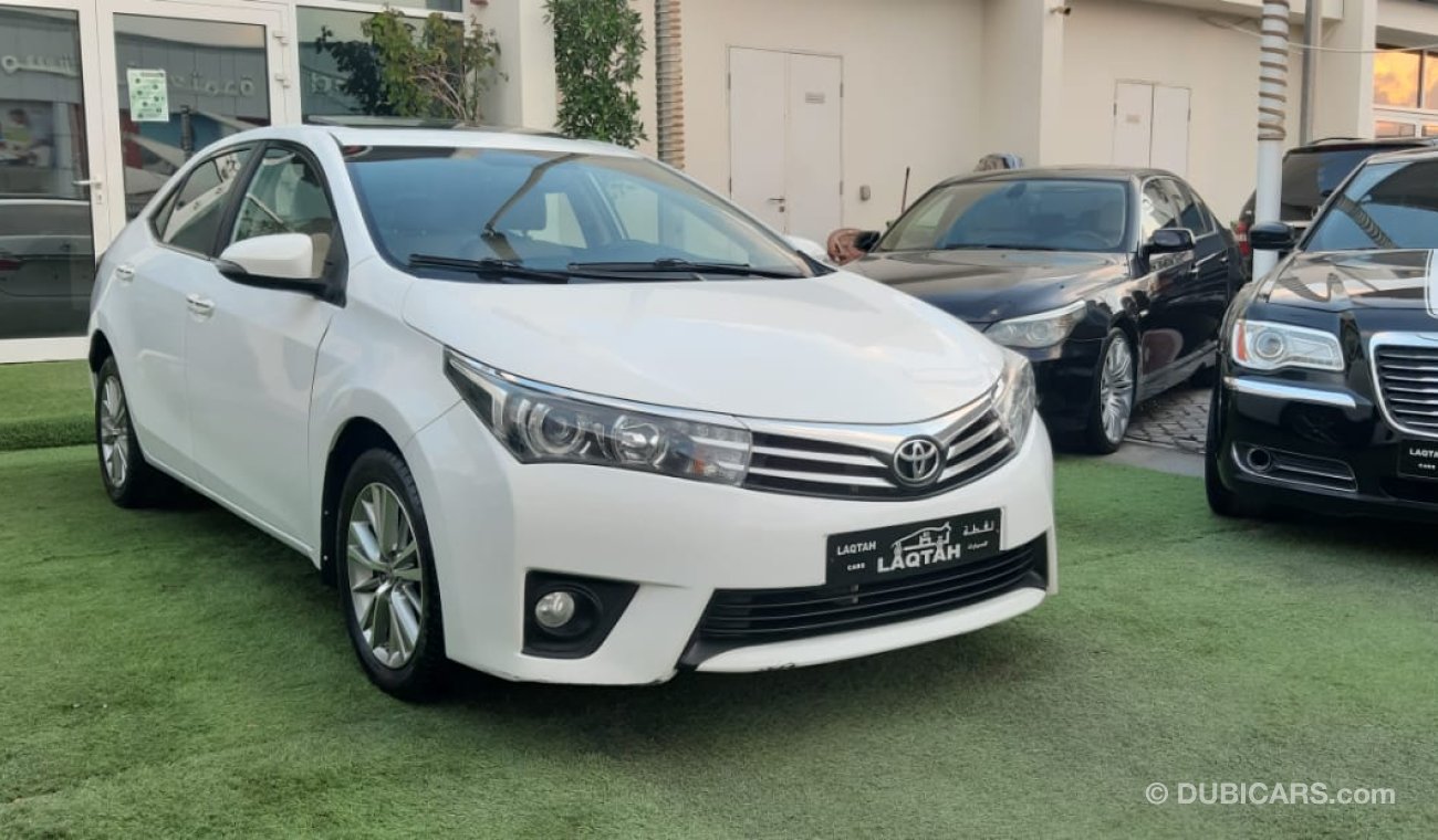 Toyota Corolla Gulf number one aperture, rear camera, control screen, cruise control, sensors, in excellent conditi