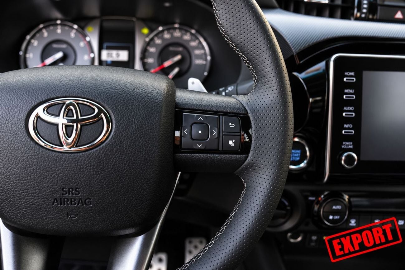 Toyota Hilux SR5 2026  Toyota Hilux GR Sport 2.8L Diesel