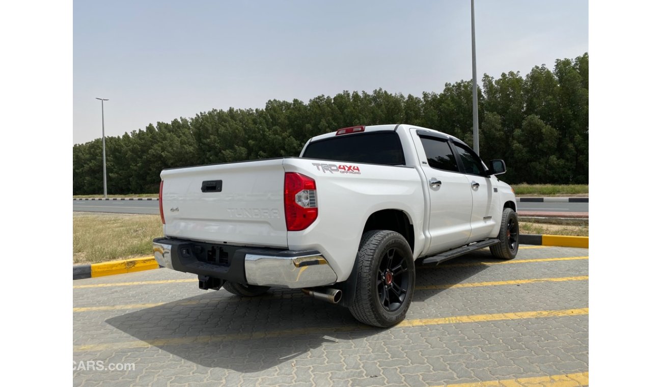 Toyota Tundra 2017 US 4x4 Ref#182