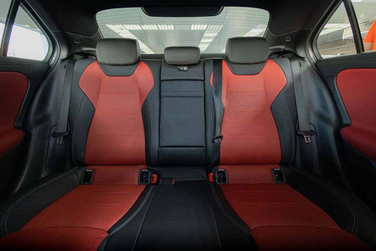 مرسيدس بنز A 35 AMG 4MATIC