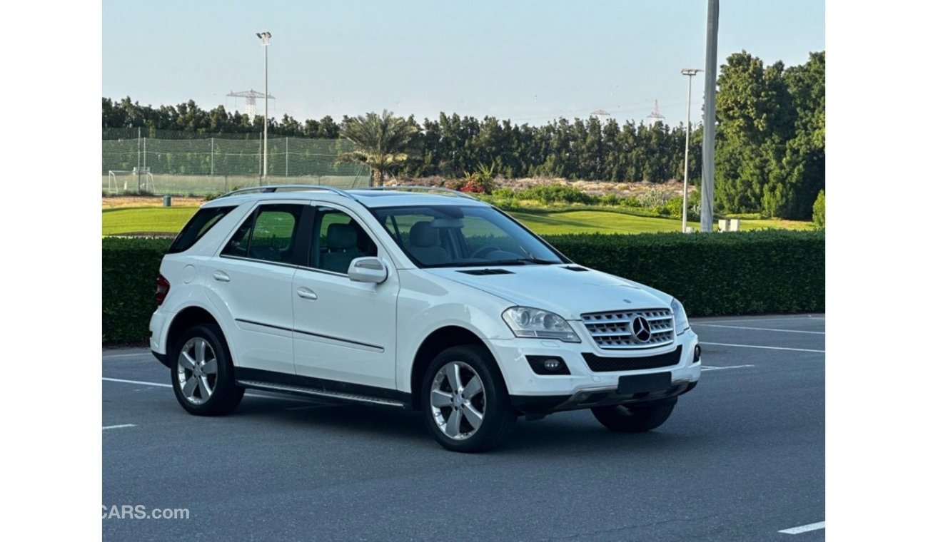 Mercedes-Benz ML 350 MODEL 2009 GCC CAR PERFECT CONDITION INSIDE  AND OUTSIDE FULL OPTION SUN ROOF LEATHER SEATS