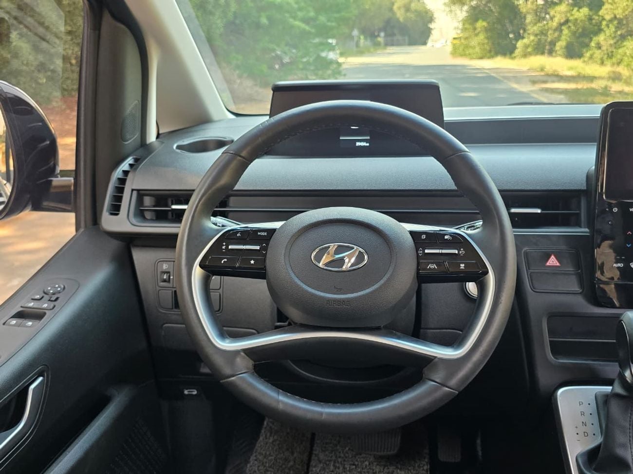 هيونداي ستاريا HYUNDAI STARIA 2023 DIESEL // LOW MILEAGE // 11 SEATES // FULL OPITION // PERFECT CONDITION