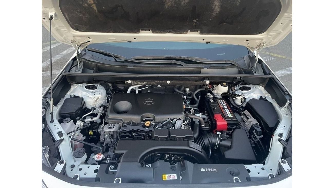 تويوتا راف ٤ 2021 Toyota Rav4 XLE 2.5L V4 Push Start Electric Seat -  UAE PASS