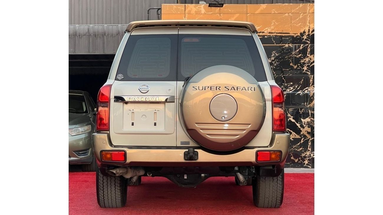 Nissan Patrol Super Safari
