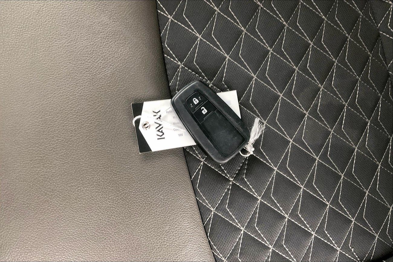 تويوتا CHR VX | شامل الضمان | 0 ﺪﻔﻋﺓ ﺃﻮﻟﻯ