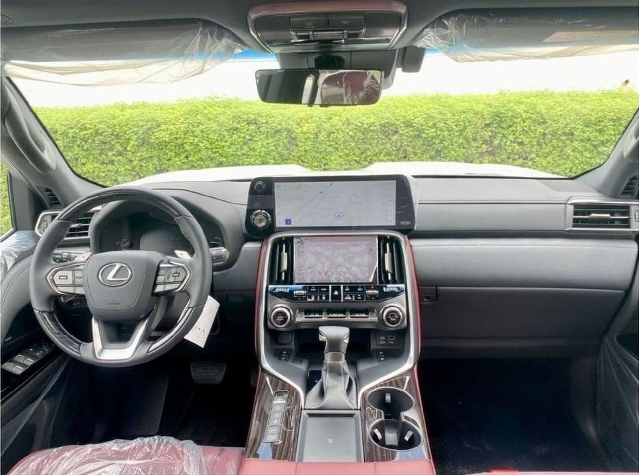 Lexus LX 600 SIGNATURE EDITION, AUTOMATIC TRANSMISSION, RADAR, WIRELESS CHARGER,BRAND NEW, MODEL2025