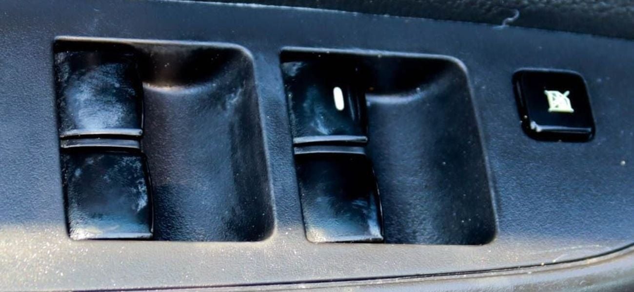 Mitsubishi L200 GL 2.4L (128 HP) Double Cab Utility Mitsubishi L200 2.4 L 4WD 2022 GCC accident-free in excellent co