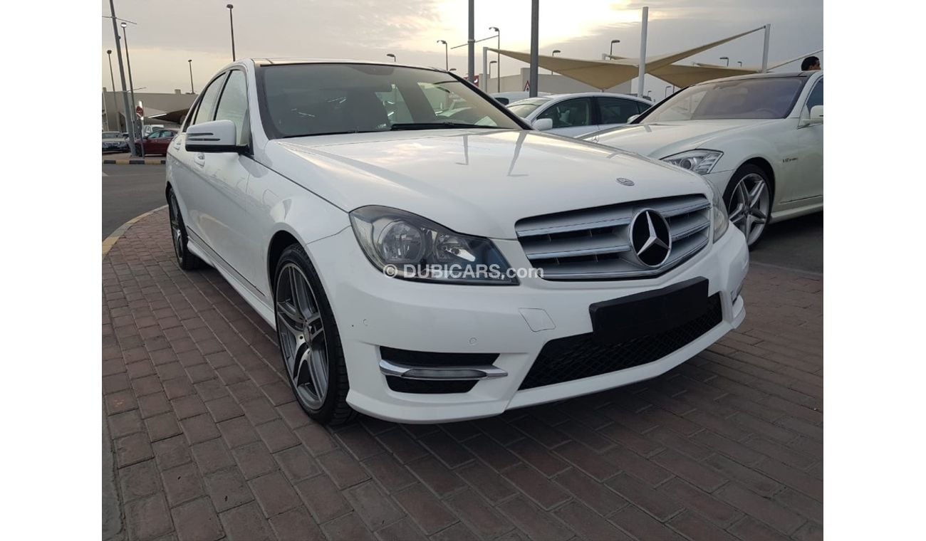مرسيدس بنز C 200 مرسيدس C200 موديل 2013 خليجي السياره حاله وكاله من الداخل والخارج  فل اوبشن بانوراما فتحه وجلد وكامي