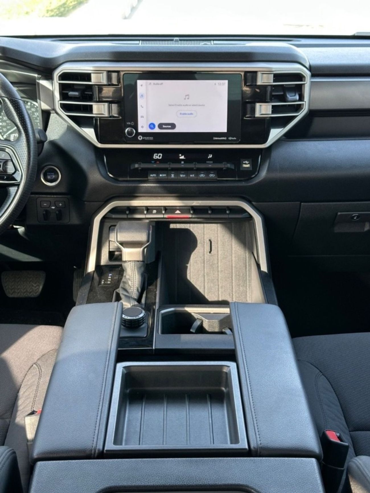 تويوتا تاندرا CREWMAX SR5 4WD