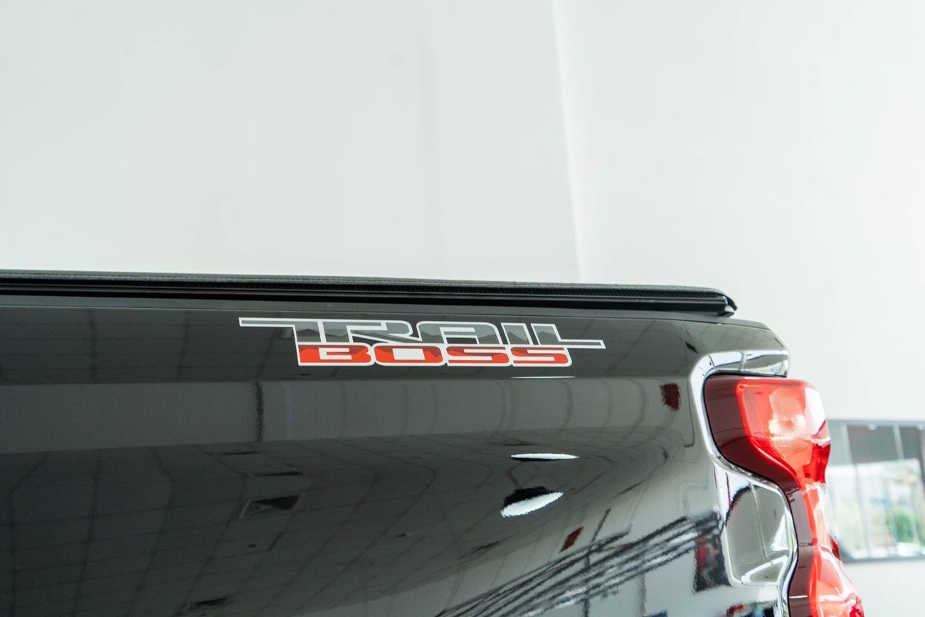 Chevrolet Silverado LT Trail-boss Z71  5.3