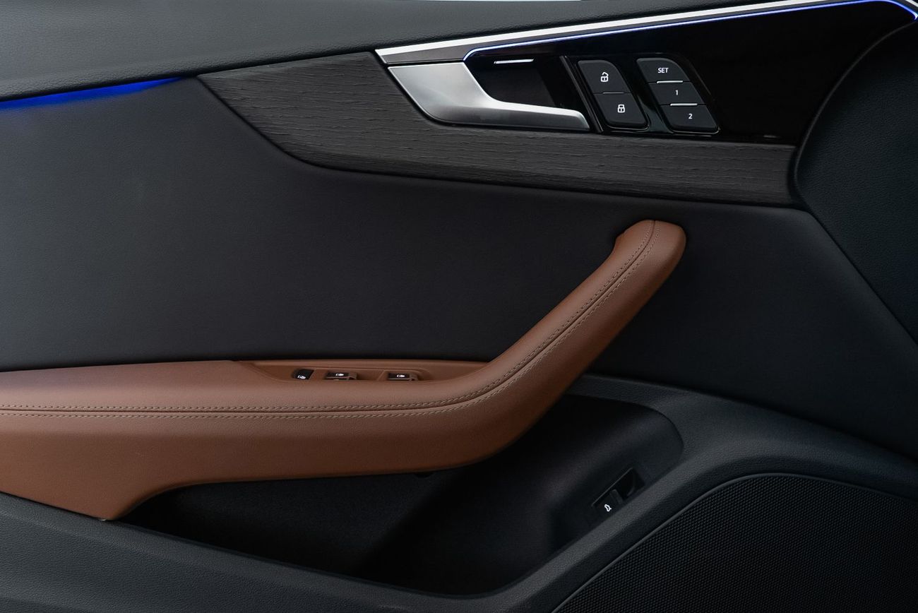 Audi A5 40TSFI Advanced