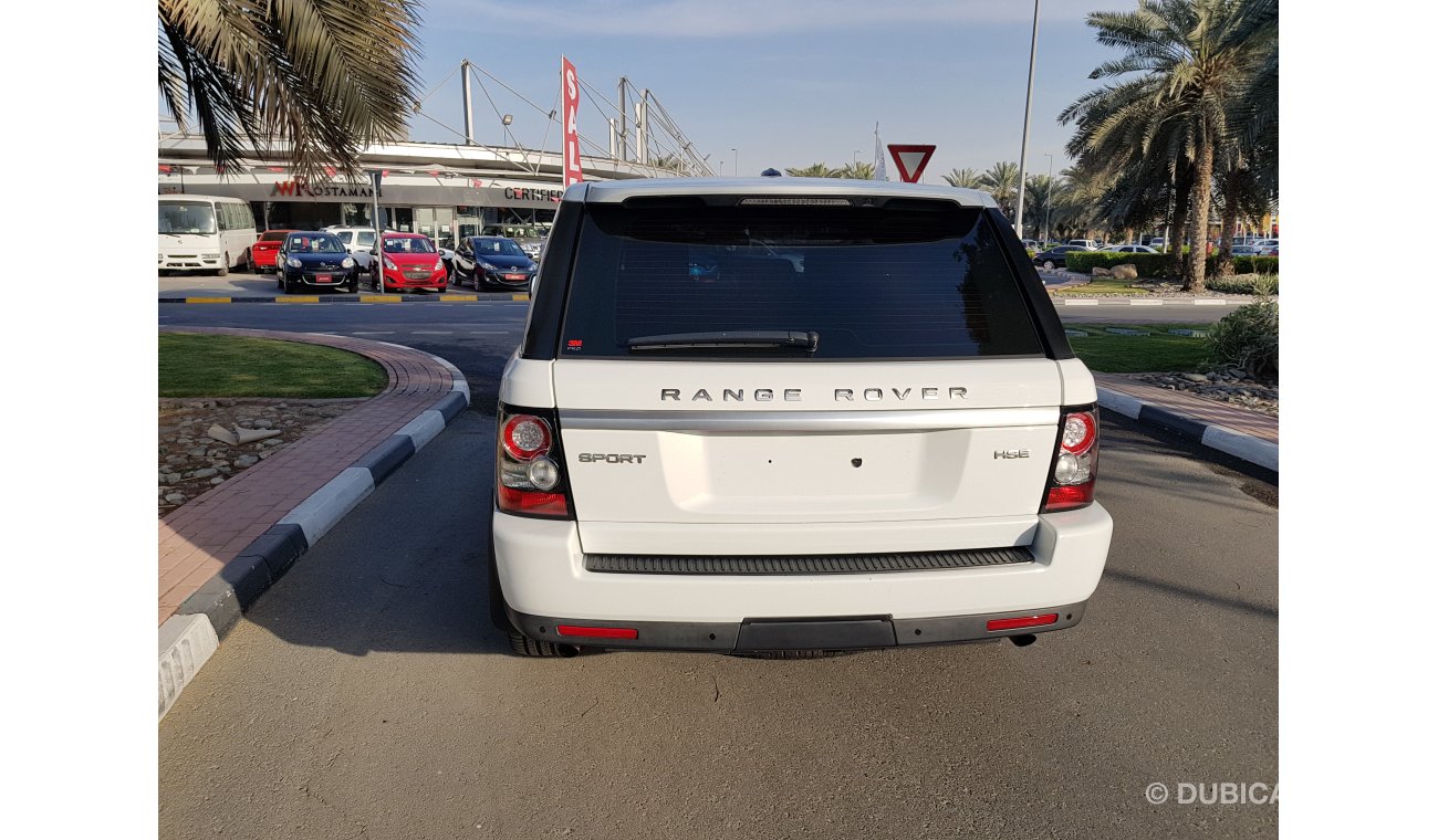 Land Rover Range Rover Sport HSE 2013 LOW MILEAGE GCC SPECS