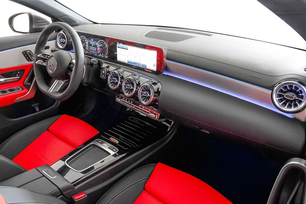 Mercedes-Benz CLA 200