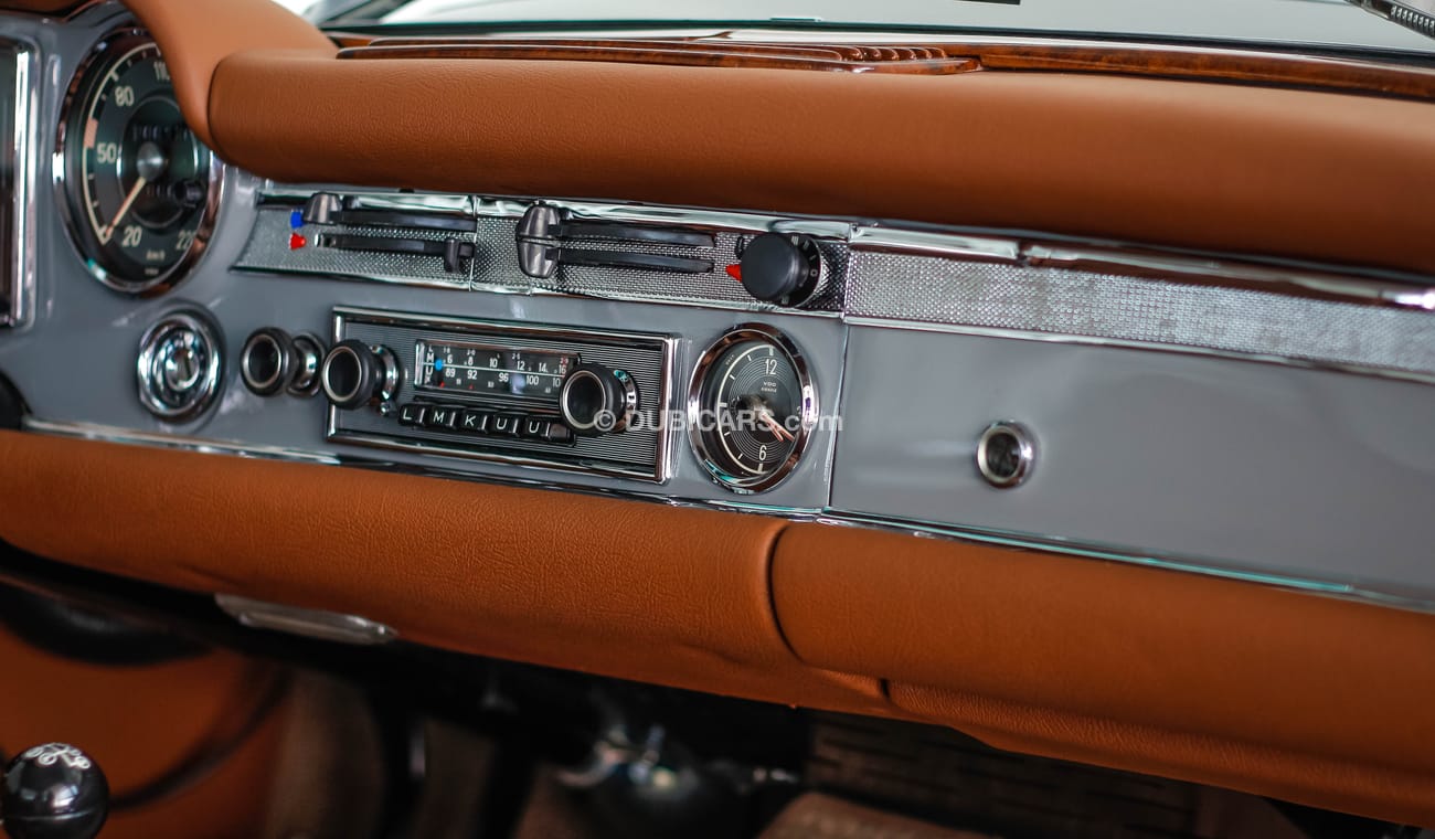 Mercedes-Benz 280 SL