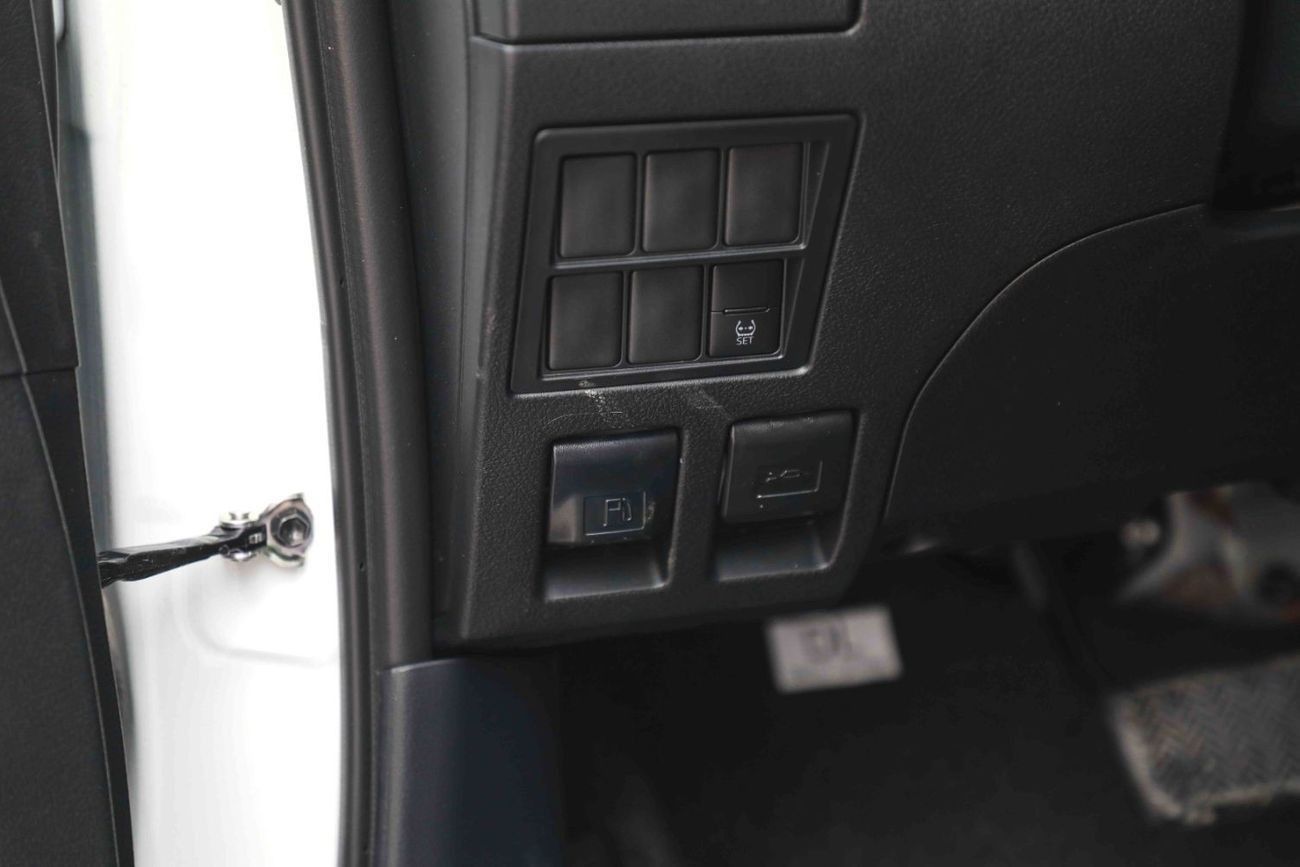 Toyota Hilux LOW 2.4 - PLATINUM WHITE PEARL inside MAROON | Export Only