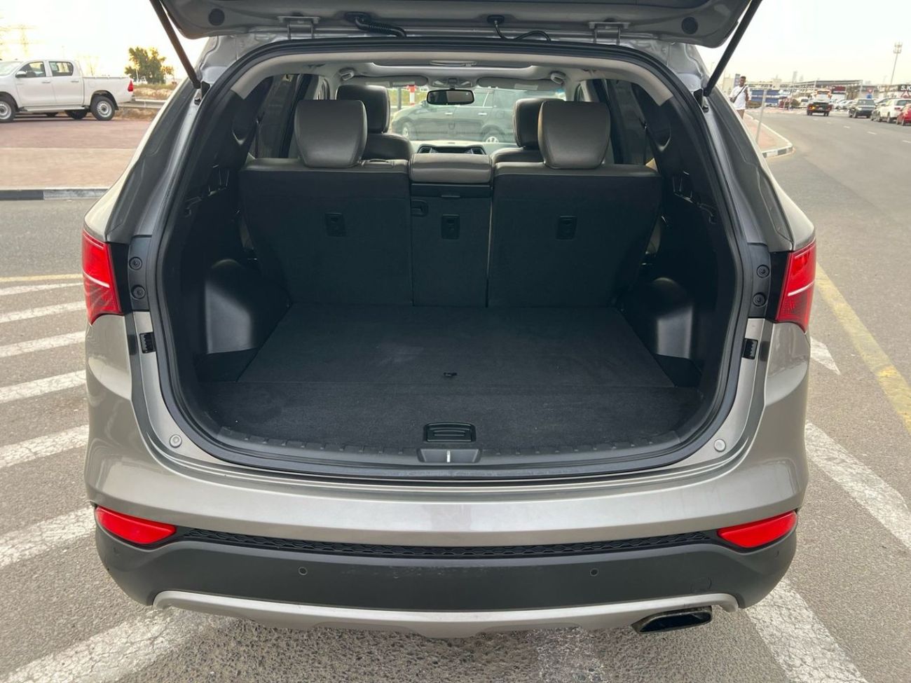 Hyundai Santa Fe 2013 Hyundai Santafe Limited 2.4L V4 - Panoramic View - Electric & Leather Seats  - Candian Spec - A