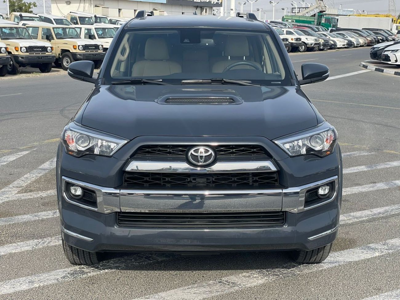 تويوتا Runner4 *Offer*2022 Toyota 4Runner SR5 Premium - 4x4 AWD - 4.0L V6 - New Color - -UAE PAS