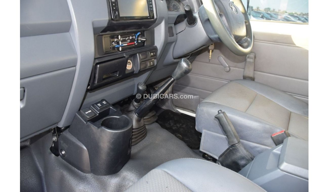 Toyota Land Cruiser Pick Up