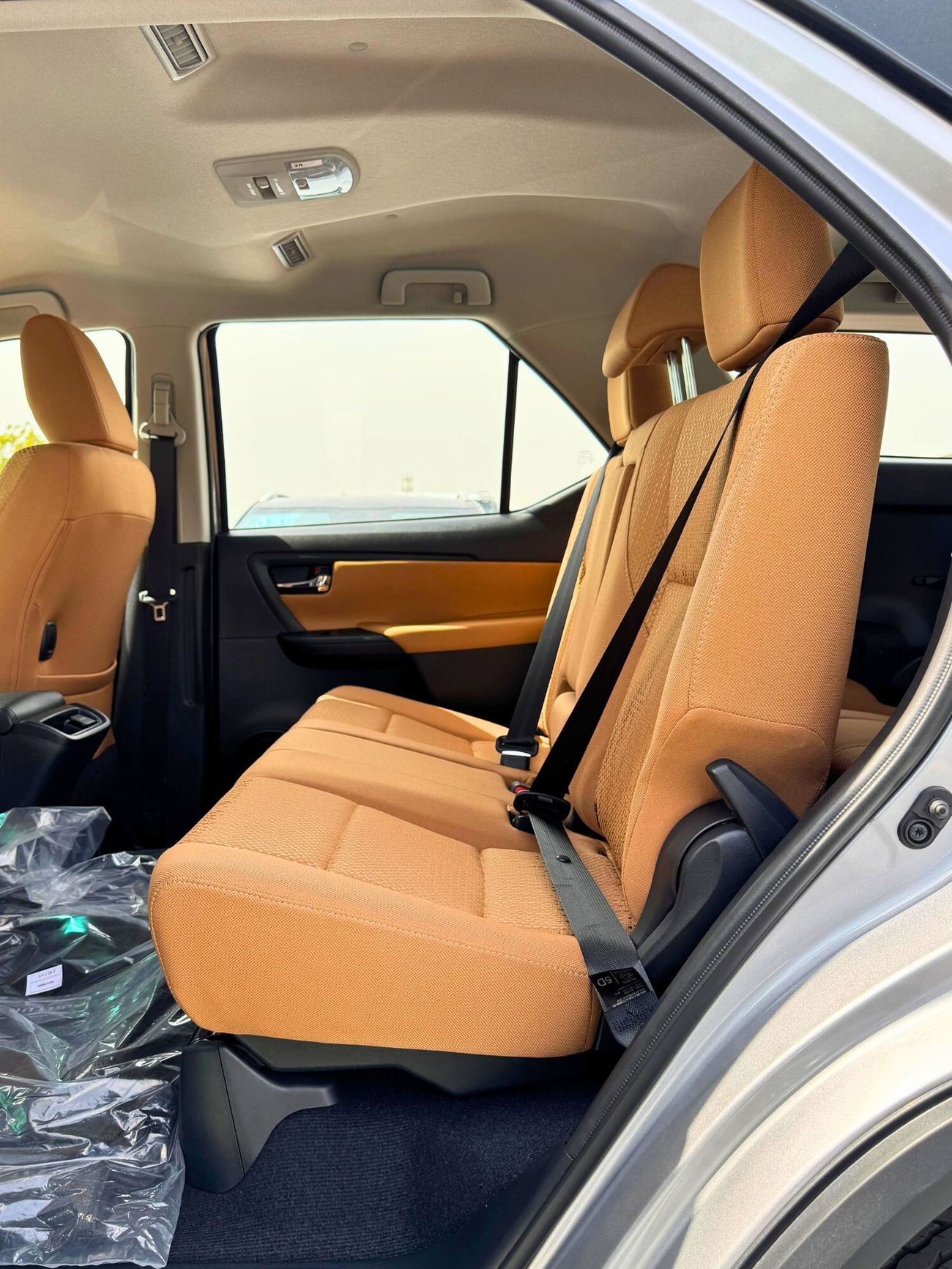 تويوتا فورتونر BASIC /  2.7L / ALLOY RIMS / MANUAL A/C / 4WD / CODE # BASIC