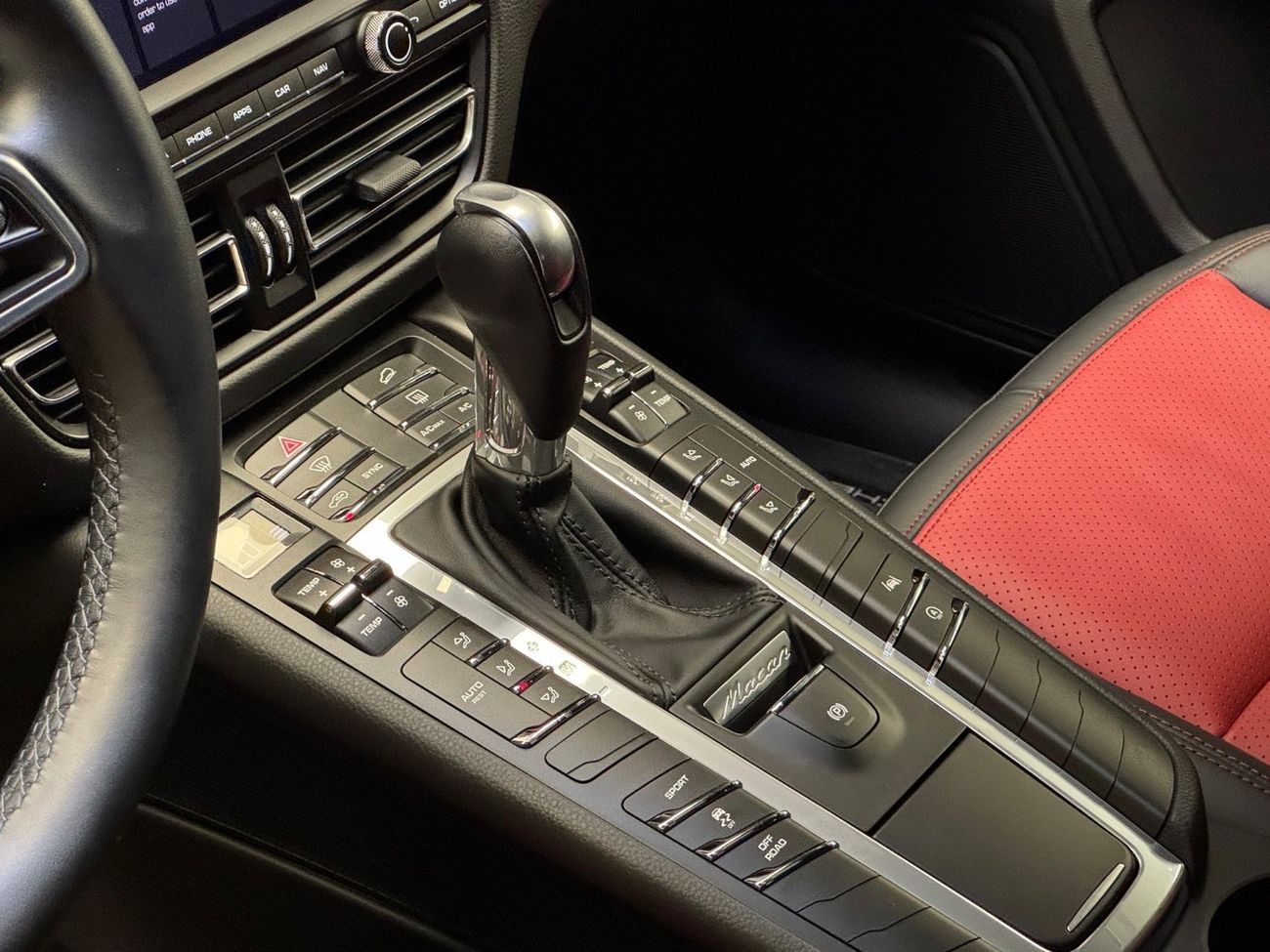 Porsche Macan Std 2.0L (260 HP)