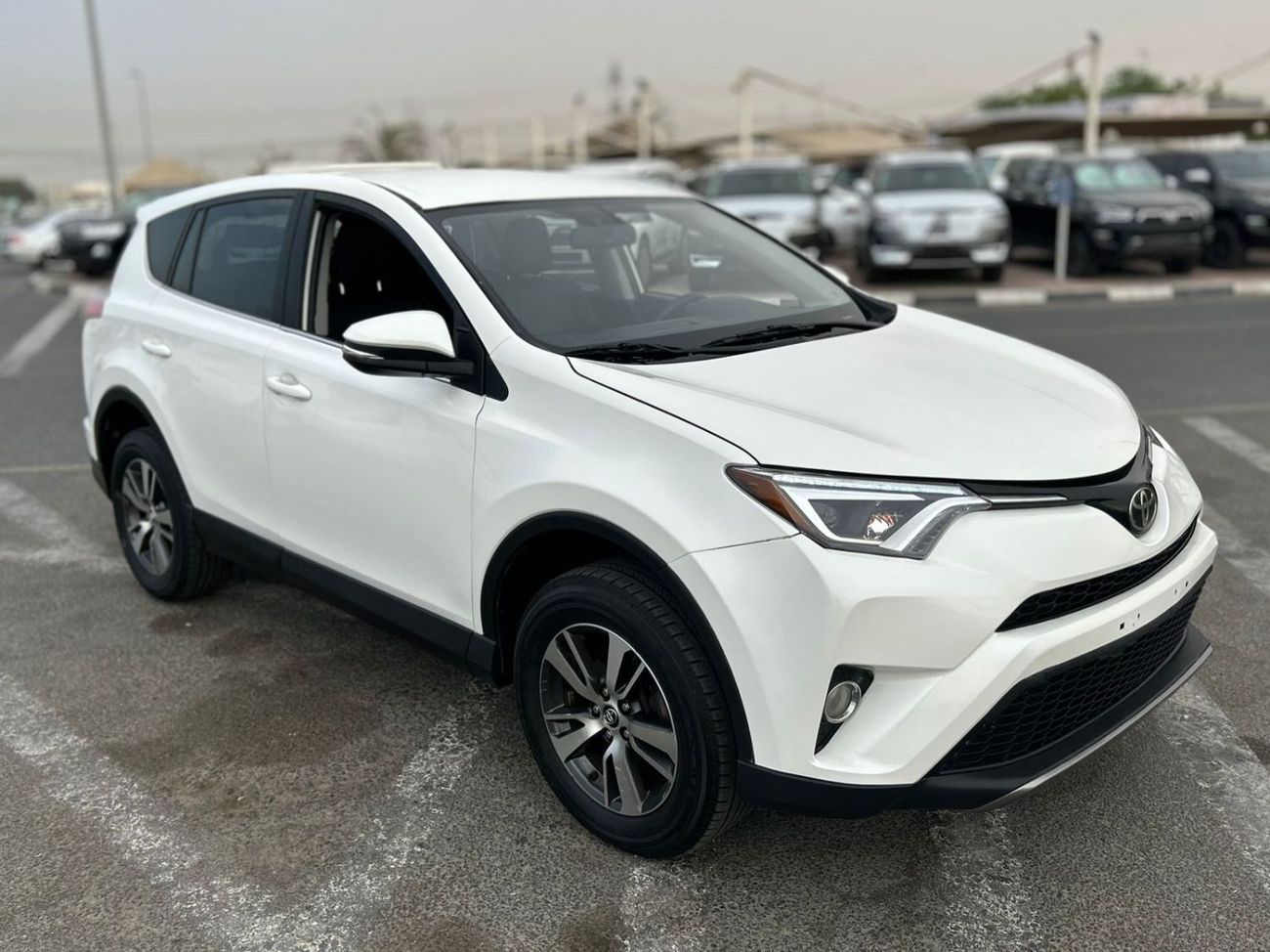 Toyota RAV4 2018 Toyota Rav4 V4 Full Option Push Start - Electrical Seats - Leather Seats - Rear View Cam -  670