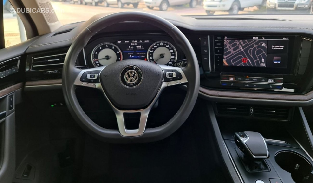 Volkswagen Touareg Comfortline 2020 Agency Warranty Full Service History GCC