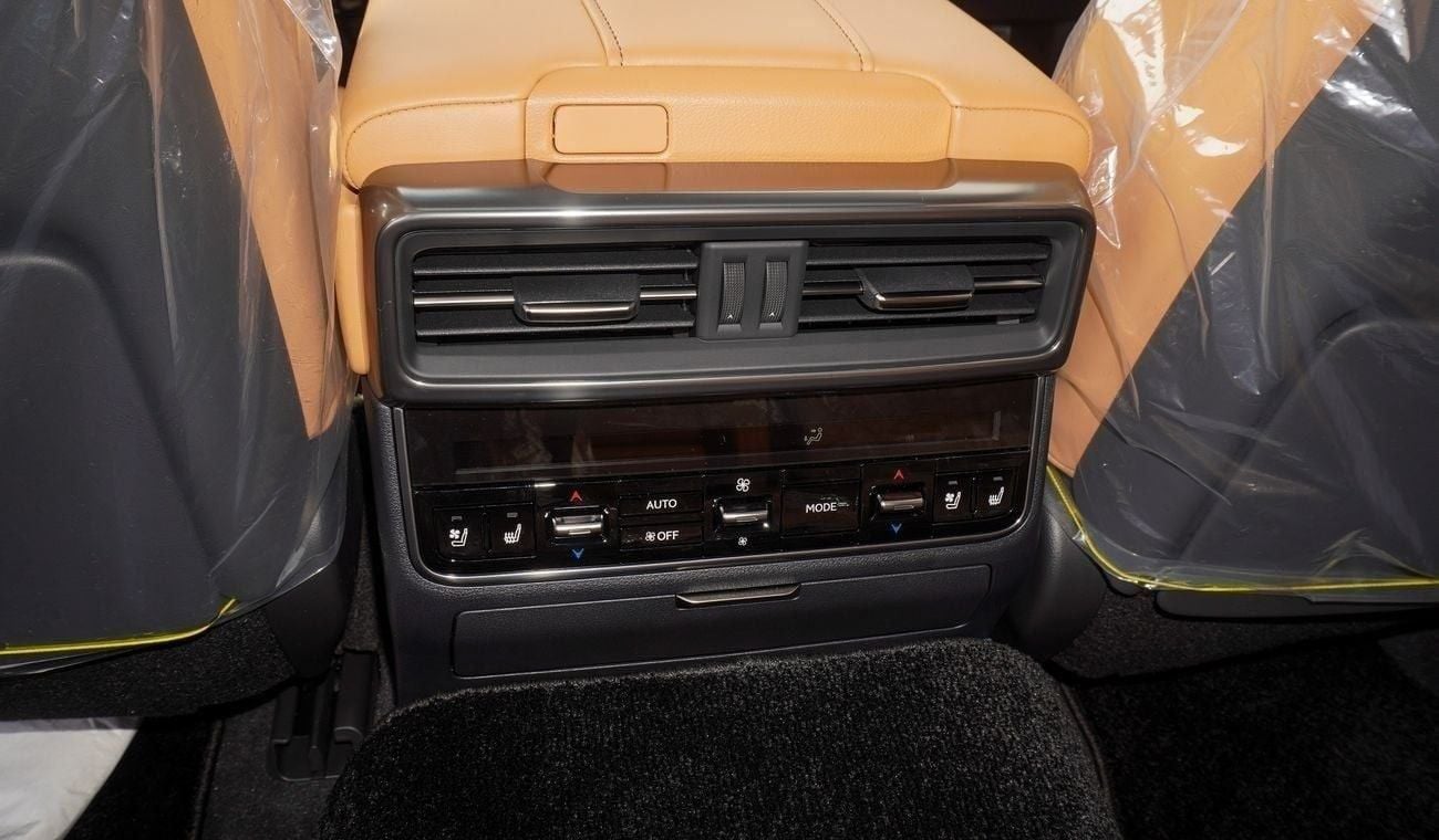 Lexus LX 700h Signature