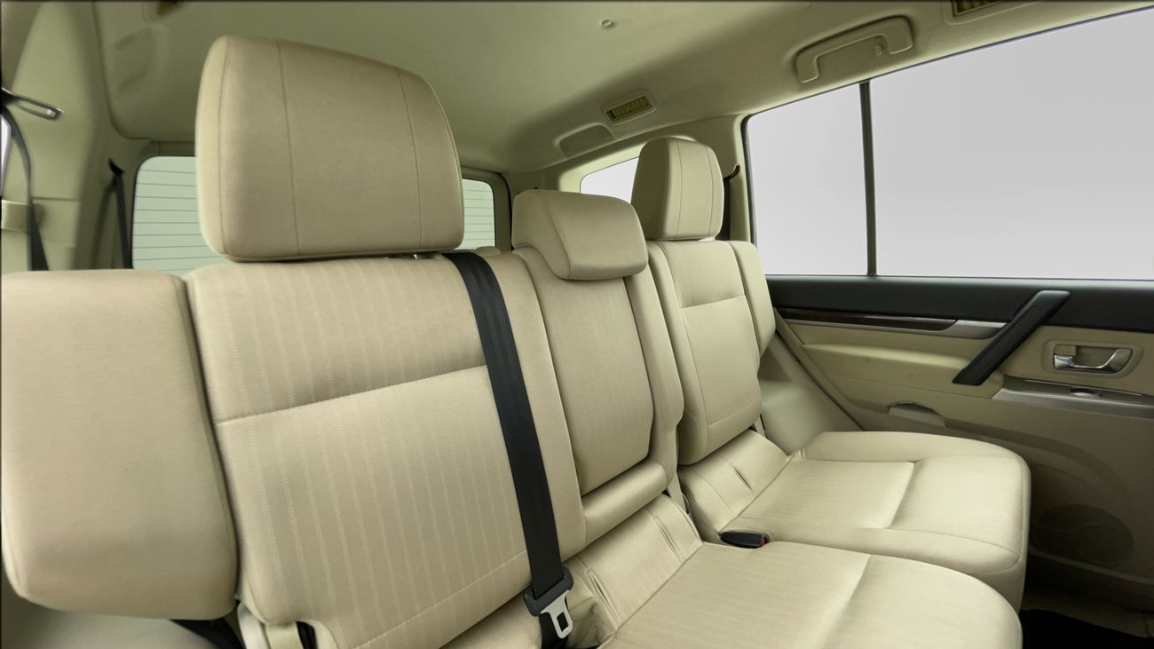 Mitsubishi Pajero GLS BASE 3.5 | Zero Down Payment | Home Test Drive