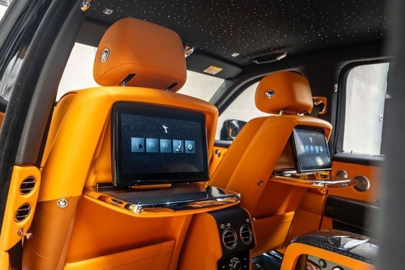 رولز رويس كولينان 2025 | Brand New | Black Badge | Full Options | GCC Specs | Agency Warranty & Service