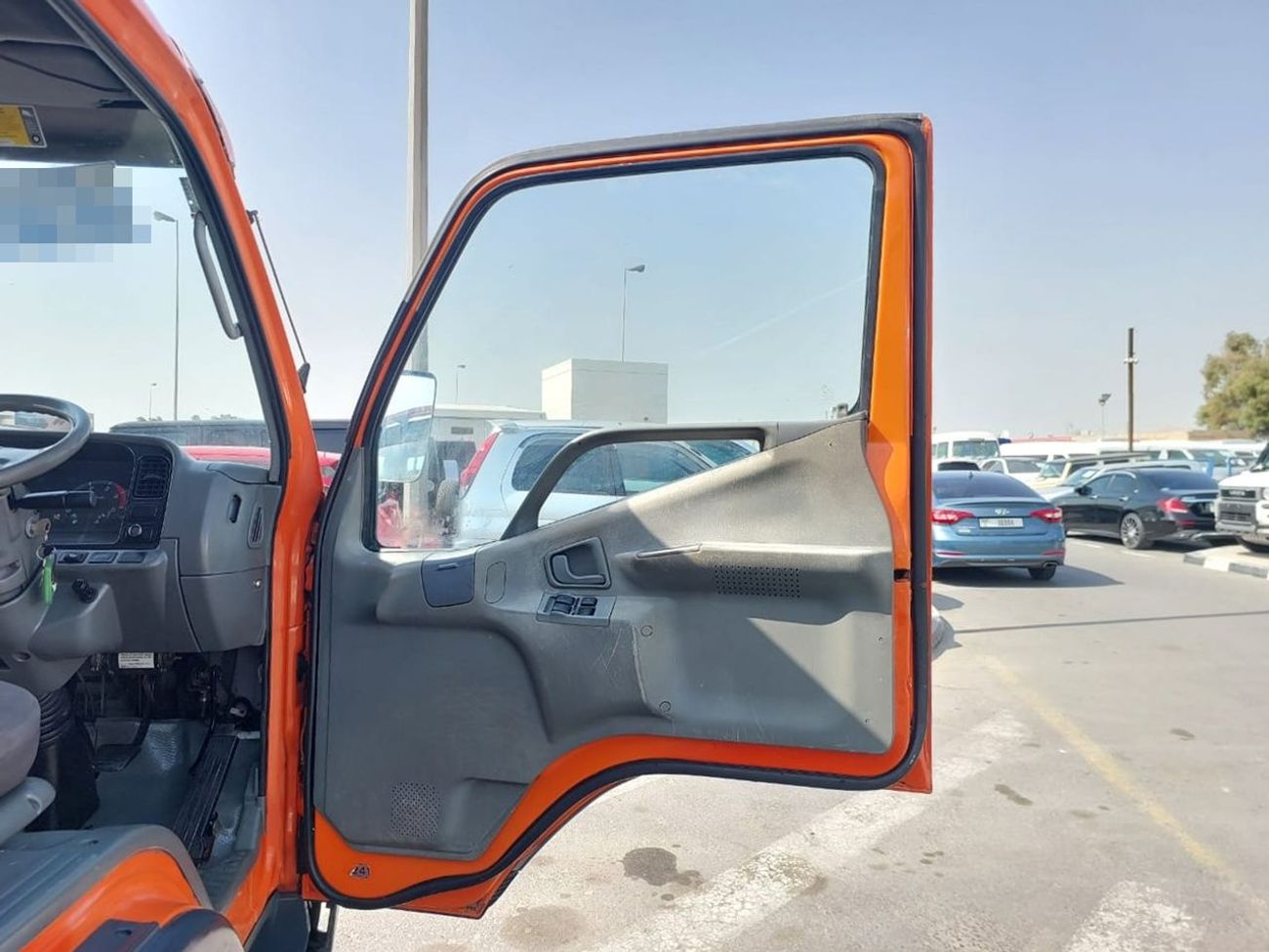 Mitsubishi Fuso Canter MITSUBISHI CANTER ALUMINIUM BODY TRUCK RHD 2003 MODEL 3.9 L DIESEL MANUAL(PM40295)