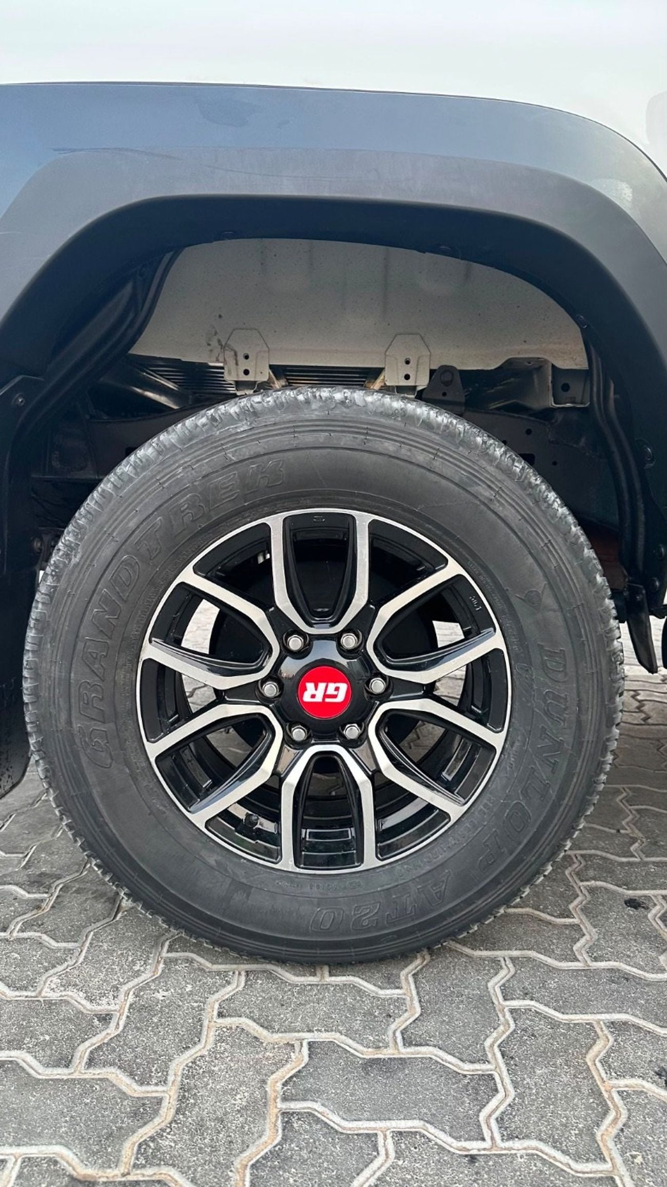 تويوتا هيلوكس SR With Upgrade GR Sport shape