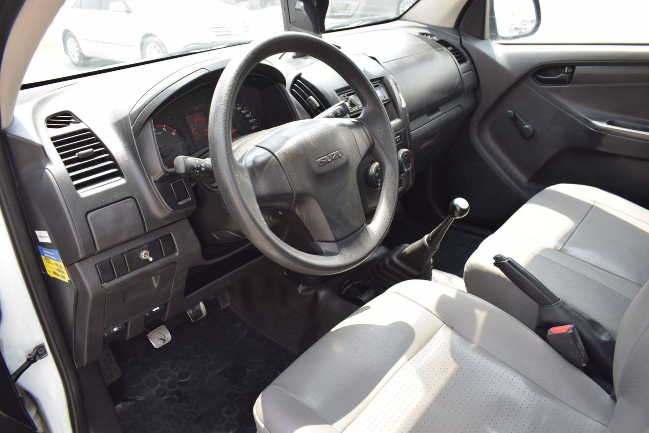 Isuzu D-MAX STD