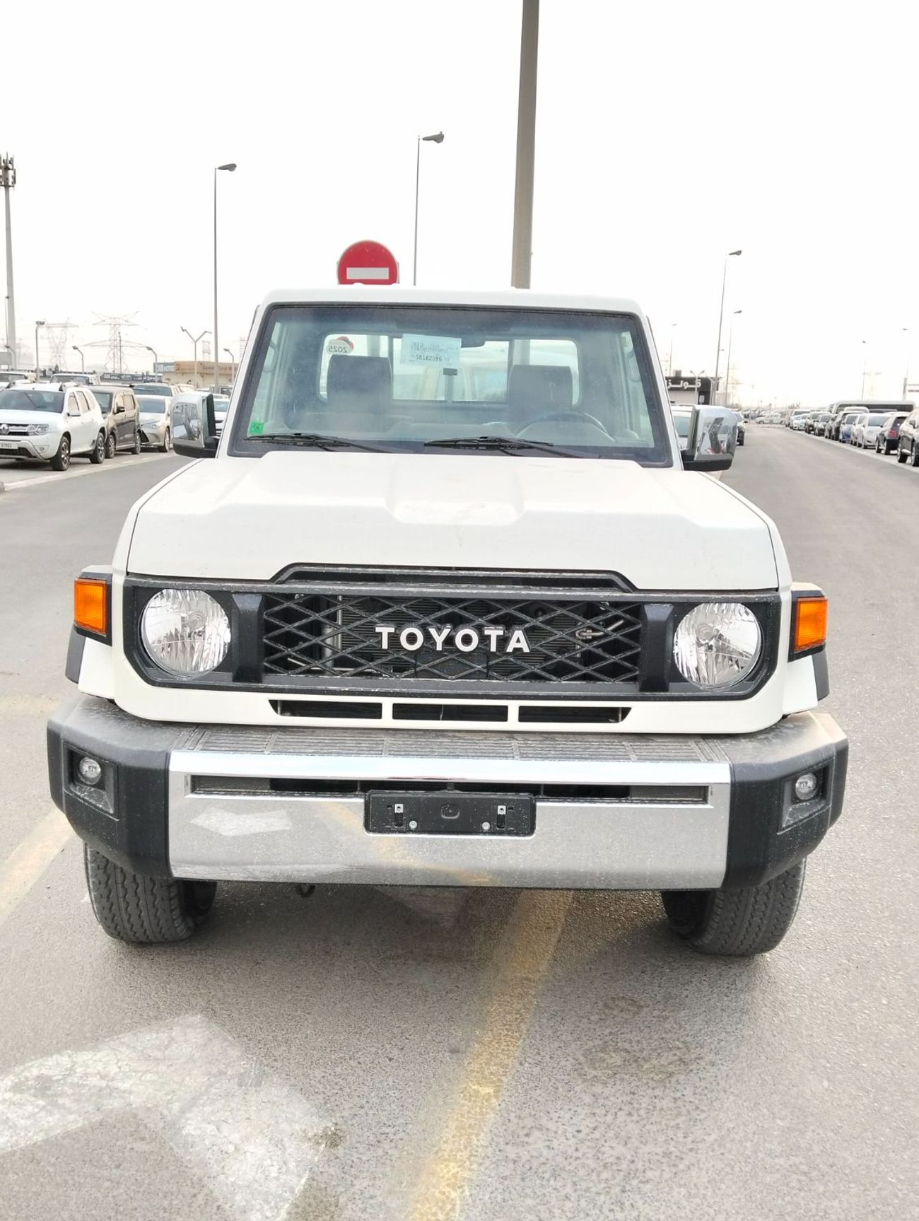 Toyota Land Cruiser Pick Up TOYOTA LC79 S.CAB - 4.0L - PETROL - AUTOMATIC TRANSMISSION - 2025MY