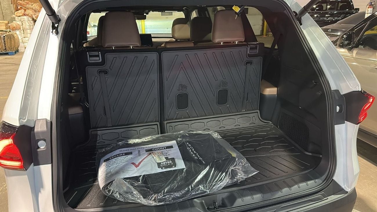 Toyota Grand Highlander PLATINUM HYBRID MAX AWD