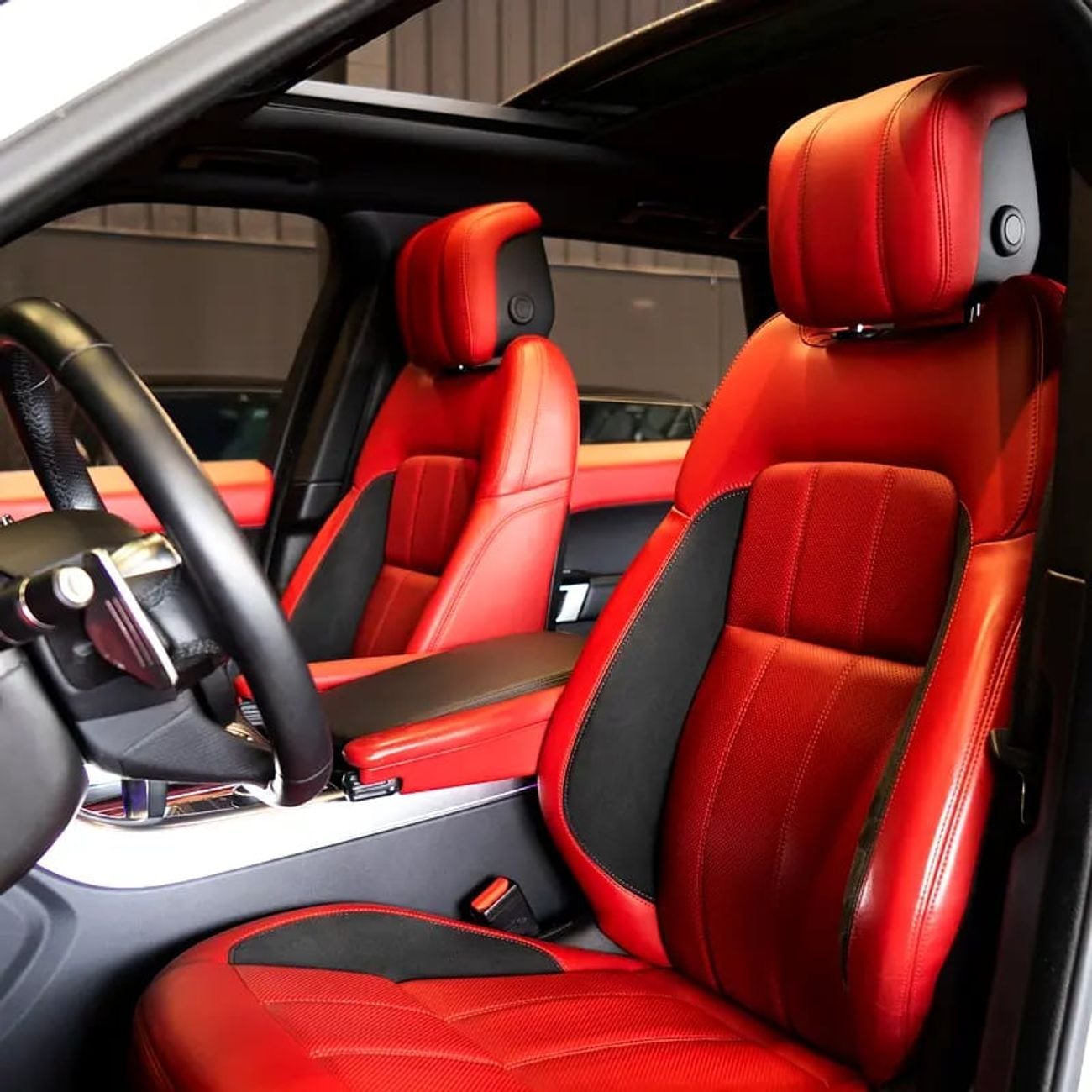 لاند روفر رينج روفر سبورت HSE Dynamic 5.0L 164,950 P.M • 0% Downpayment • HSE Dynamic • Agency Warranty