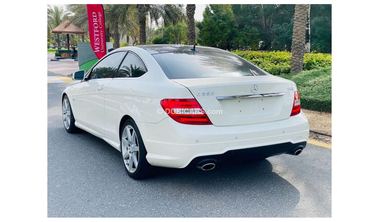 Mercedes-Benz C 350 Std Std Mercedes Benz C360 GCC 2012  full option coup perfect condition