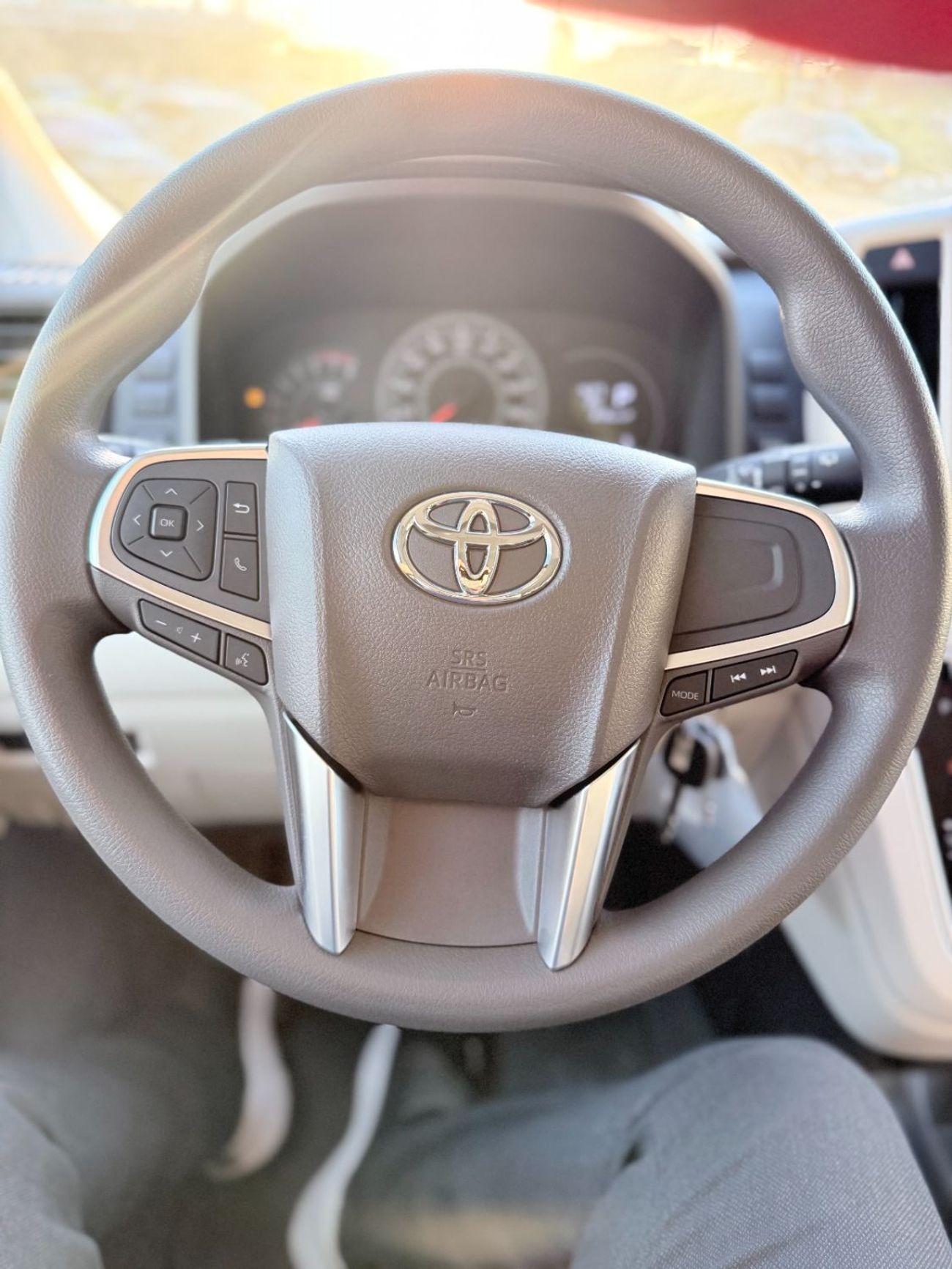 Toyota Hiace 2026 Toyota Hiace GL 13-Seater High-Roof Full-Option 3.5L V6 Petrol A/T RWD Export Only