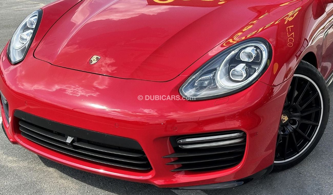 Porsche Panamera 4.8L V8 GCC Specs Full Service History