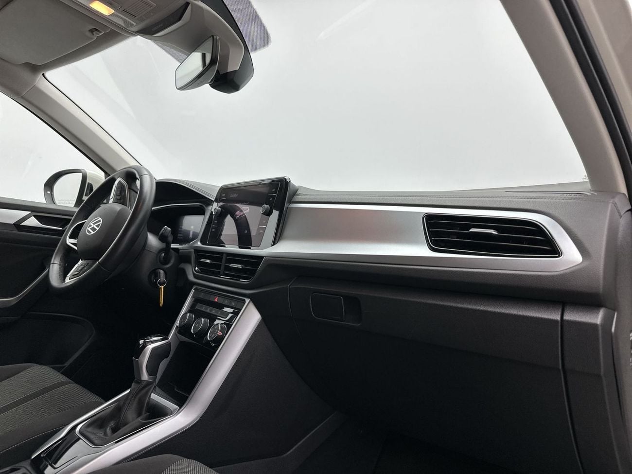 فولكس واجن T ROC Life 1.4L