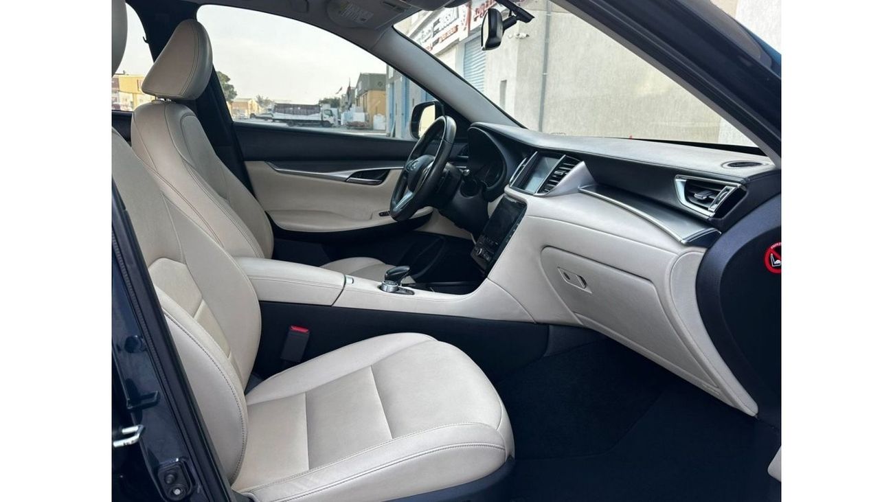 Infiniti QX50 Luxe Essential Proassist Autograph